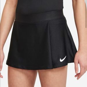 NikeCourt Black Victory Tennis Skirt, (Big Girls) M